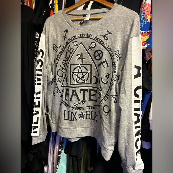 LUX BLK EXCLUSIVE Fully Hand painted Chances Fate Astrological long sleeve LRG - Picture 9 of 10